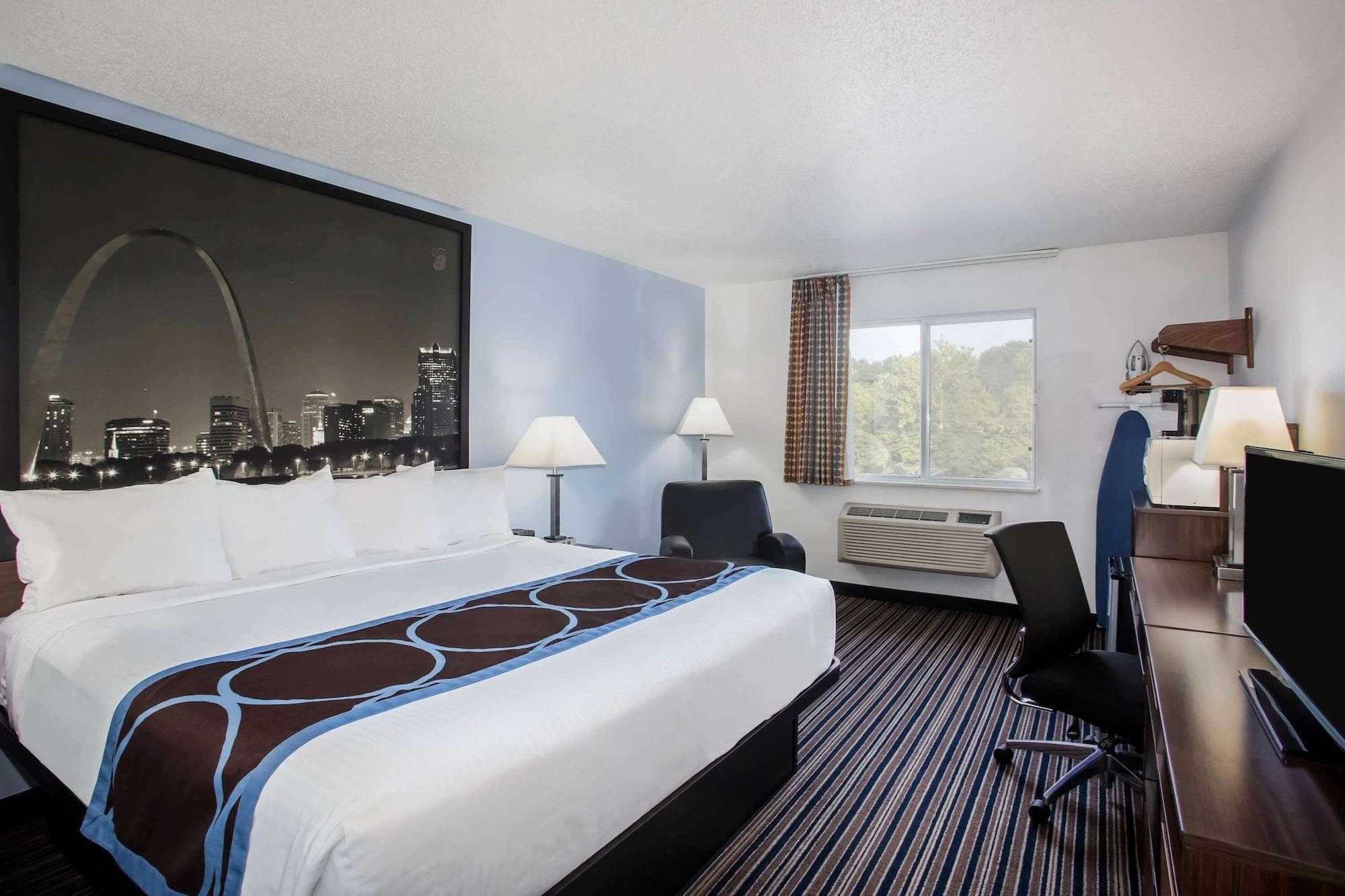 Super 8 By Wyndham Washington Hotel Exterior photo